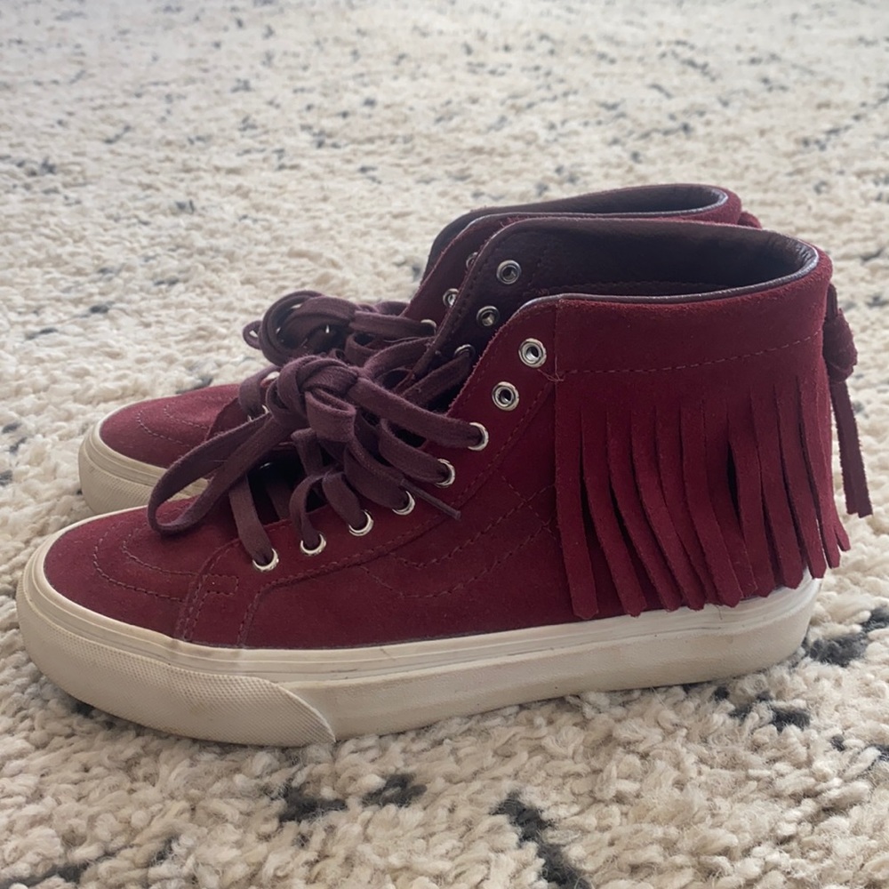 Gently used pair of SK8 Hi Vans with fringe detail!